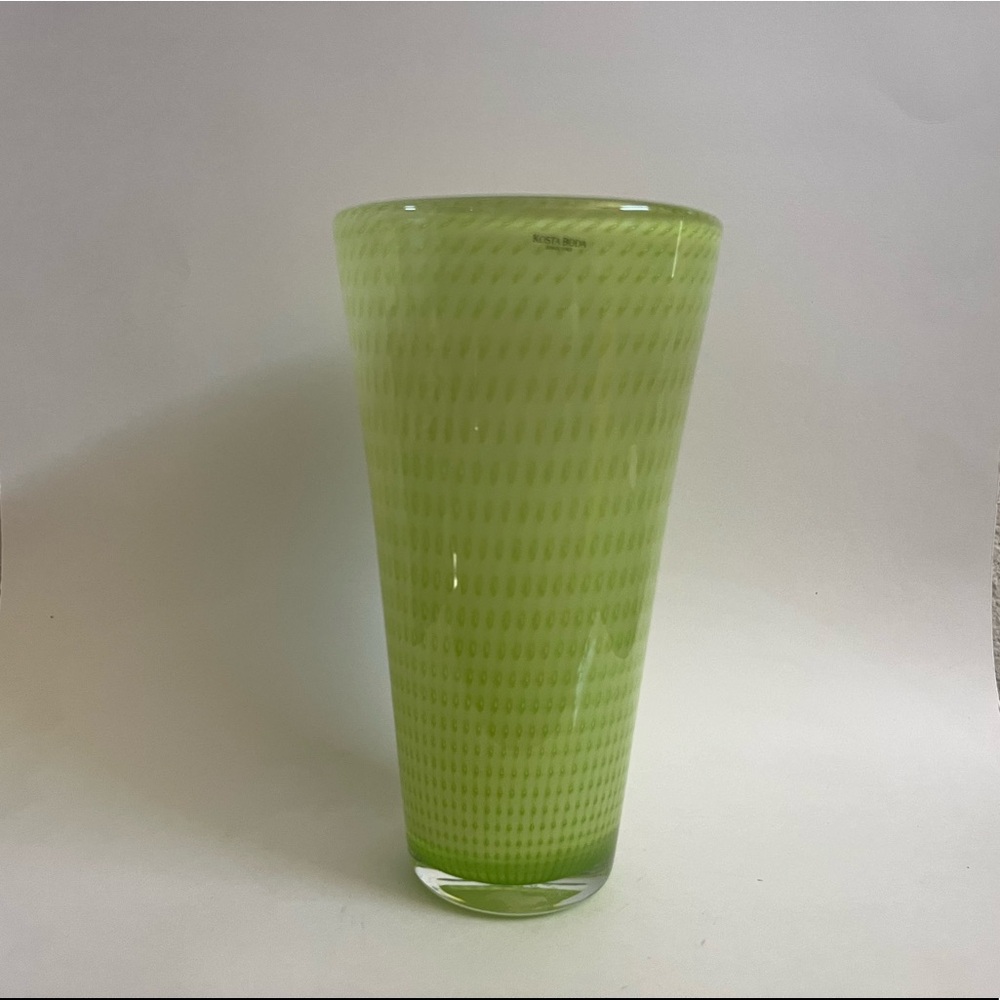 •Kosta Boda “Flora Poetica” Signed G Sahlin Art Glass Vase•